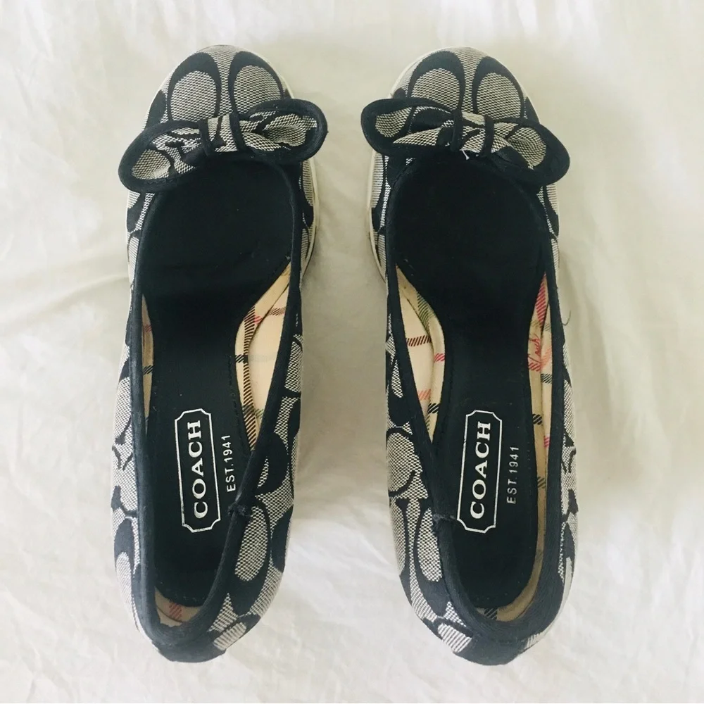 COACH Wedge Heels Sweetie Canvas Signature Emblem Bows Size 6.5M - Picture 2 of 16